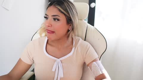 Sara online show from 01/21/25, 10:08