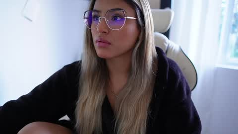 Sara online show from 01/23/25, 10:01