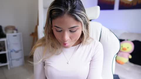 Sara online show from 02/04/25, 09:20