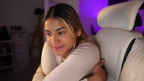 Sara online show from 02/21/25, 02:06