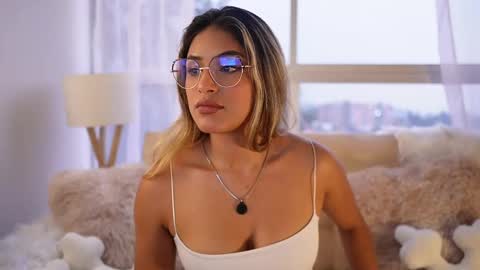 Sara online show from 03/07/25, 10:54