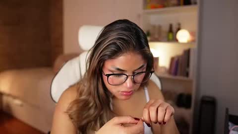 Sara online show from 09/12/25, 01:06