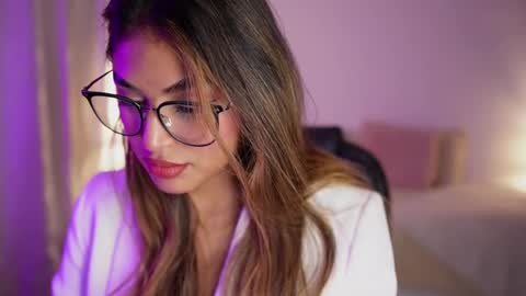 Sara online show from 10/01/25, 12:49