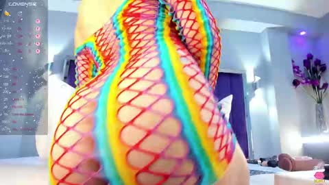 Sara   online show from 09/29/25, 11:20