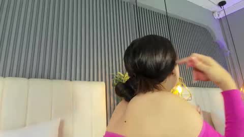 Sara   online show from 02/12/26, 08:15