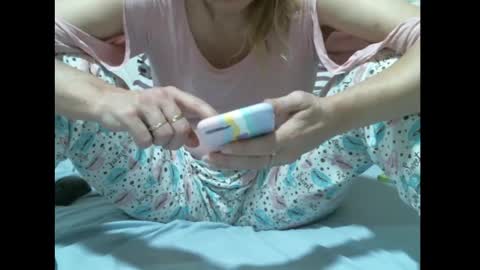 Snapshot of sarasexx33 chatting on 01/20/25, 03:15 sarasexx33 online show from 01/20/25, 03:15