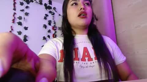 sarastonesx online show from 05/14/26, 05:36