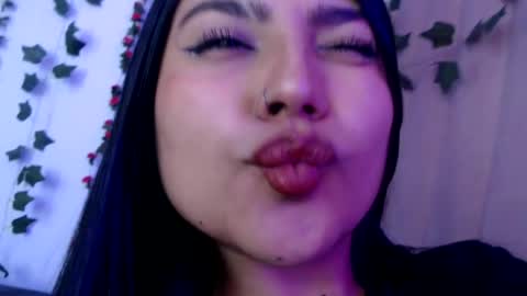sarastonesx online show from 06/16/26, 10:34