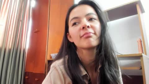 Snapshot of sarasweet_4 chatting on 03/12/25, 05:49 Sara online show from 03/12/25, 05:49