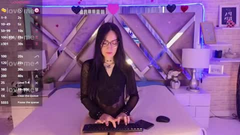 Snapshot of saratorresxx chatting on 03/25/26, 03:40 Sara online show from 03/25/26, 03:40