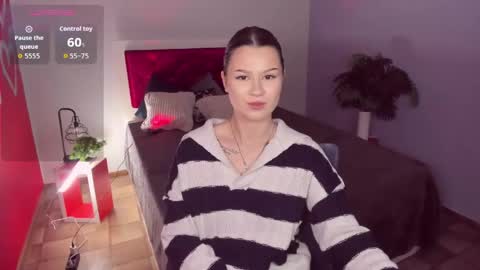 Snapshot of saravivid chatting on 05/11/26, 02:45 SaraVivid online show from 05/11/26, 02:45