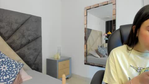      online show from 09/26/25, 07:07