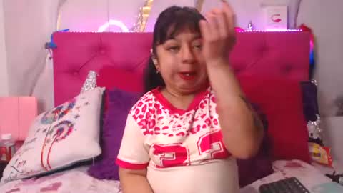 Sara Wills online show from 06/20/26, 02:09