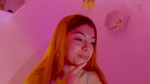 Snapshot of saray2312 chatting on 03/05/26, 04:19 Saray online show from 03/05/26, 04:19