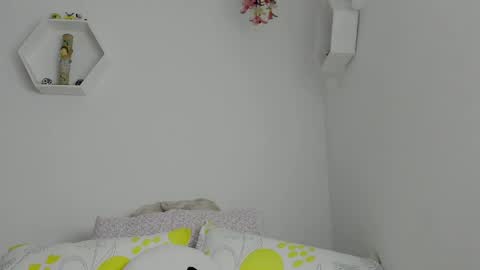 Snapshot of saray2312 chatting on 06/08/26, 08:09 Saray online show from 06/08/26, 08:09