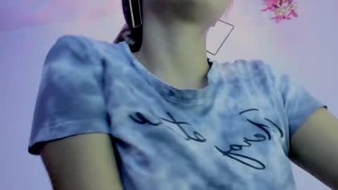 Snapshot of saray2312 chatting on 07/04/26, 01:23 Saray online show from 07/04/26, 01:23