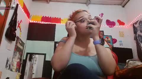 Snapshot of saray_extrovert1 chatting on 06/26/26, 02:38 Sara Jimenez online show from 06/26/26, 02:38