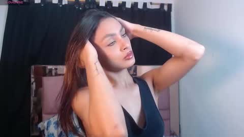 Snapshot of saraymoon chatting on 03/25/26, 08:15 ailanimoon online show from 03/25/26, 08:15