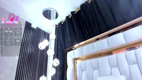 Snapshot of sarayroyse chatting on 09/23/25, 07:39 Saray online show from 09/23/25, 07:39