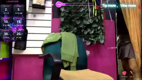 Snapshot of sarayx chatting on 02/04/26, 06:25 mery online show from 02/04/26, 06:25