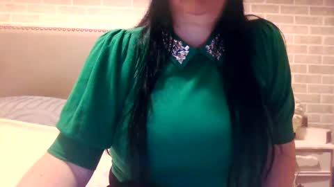 Snapshot of saretta46 chatting on 12/09/24, 10:20 Sara online show from 12/09/24, 10:20