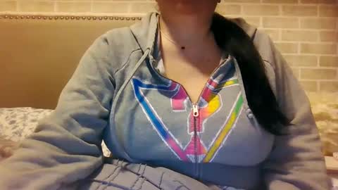 Snapshot of saretta46 chatting on 12/14/24, 02:34 Sara online show from 12/14/24, 02:34