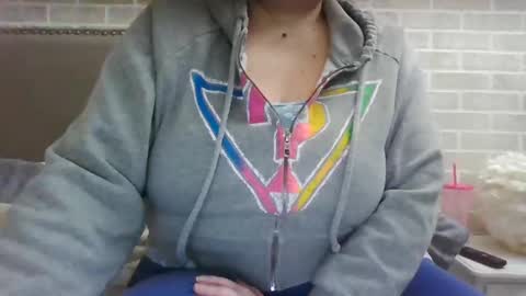 Snapshot of saretta46 chatting on 02/17/25, 05:43 Sara online show from 02/17/25, 05:43