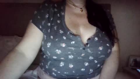 Snapshot of saretta46 chatting on 10/01/25, 01:55 Sara online show from 10/01/25, 01:55