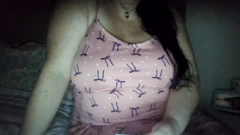 Snapshot of saretta46 chatting on 10/14/25, 10:54 Sara online show from 10/14/25, 10:54