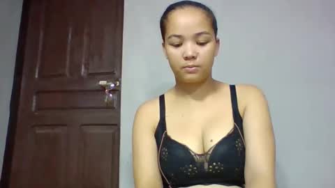 sarhon917962 online show from 05/12/26, 06:54