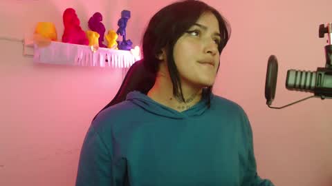 Sari  online show from 10/07/25, 10:07