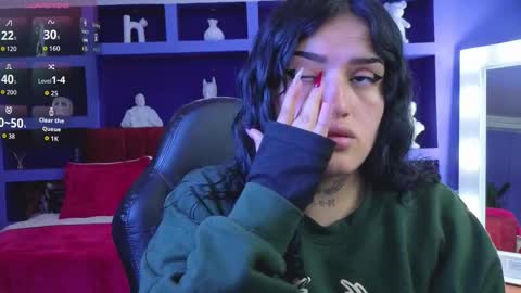 Sari  online show from 10/27/25, 10:36