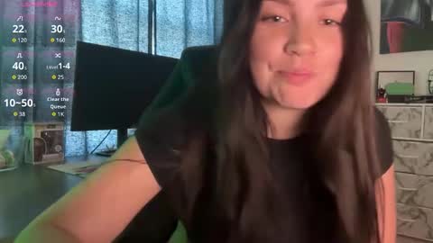 sariaaahh online show from 11/21/25, 06:06