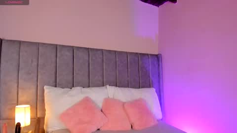 Sara Garcia online show from 11/19/25, 04:34