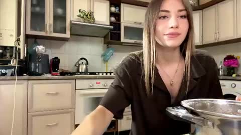 Snapshot of sarigerla chatting on 07/21/26, 12:51 sarigerla online show from 07/21/26, 12:51
