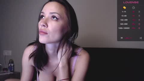 Snapshot of sarinaluv chatting on 03/09/25, 09:36 online show from 03/09/25, 09:36