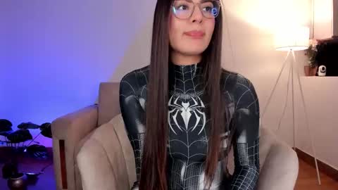 Sarita Lozano online show from 09/18/25, 12:01