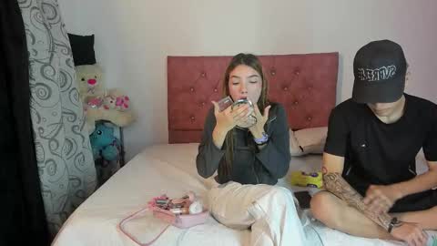 Snapshot of sarita_alexis chatting on 02/14/26, 11:29 SARIYA Y ALEXIS online show from 02/14/26, 11:29