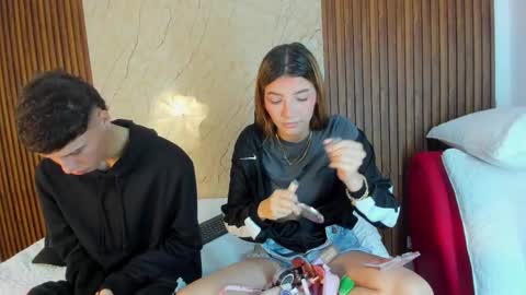 Snapshot of sarita_alexis chatting on 02/18/26, 11:28 SARIYA Y ALEXIS online show from 02/18/26, 11:28