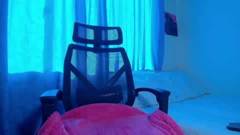 Snapshot of sarita_hornet chatting on 06/26/26, 08:35 sarai online show from 06/26/26, 08:35