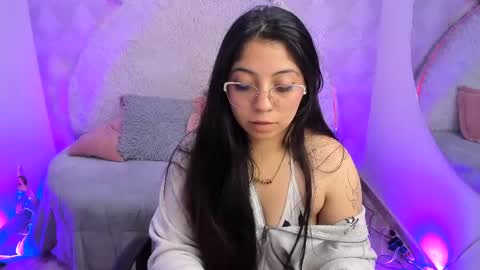 Snapshot of sarita_jane chatting on 04/15/26, 04:52 Sara online show from 04/15/26, 04:52