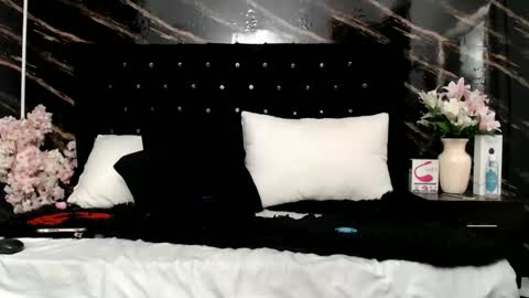 Snapshot of sarita_multisquirt chatting on 06/06/26, 05:12 Sara online show from 06/06/26, 05:12