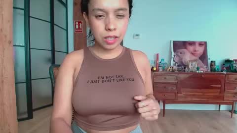Snapshot of sarita_slovan chatting on 10/20/25, 02:06 sarita_slovan online show from 10/20/25, 02:06