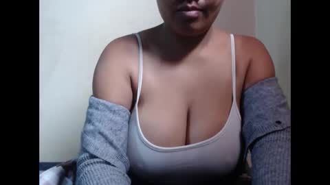 saronette online show from 11/24/25, 05:07