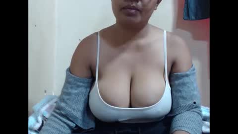 saronette online show from 01/12/26, 07:46