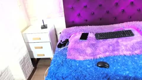Snapshot of sary_littlesmiles chatting on 04/10/26, 11:15 Sary online show from 04/10/26, 11:15