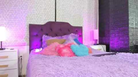 Snapshot of sary_littlesmiles chatting on 04/26/26, 03:26 Sary online show from 04/26/26, 03:26