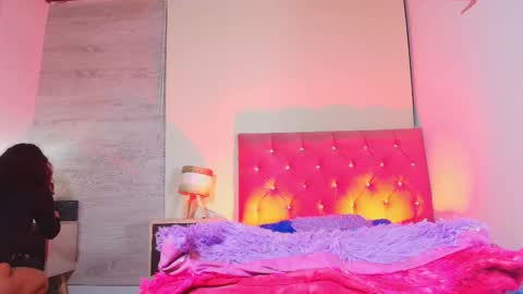 Snapshot of sary_littlesmiles chatting on 05/09/26, 02:50 Sary online show from 05/09/26, 02:50
