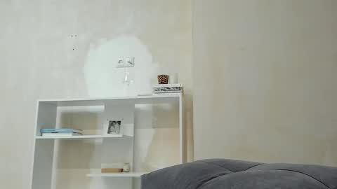 Snapshot of sasha_bell_ chatting on 09/25/25, 02:37 Sasha online show from 09/25/25, 02:37