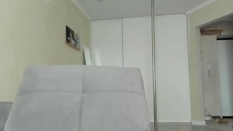 Snapshot of sasha_bell_ chatting on 10/13/25, 10:04 Sasha online show from 10/13/25, 10:04